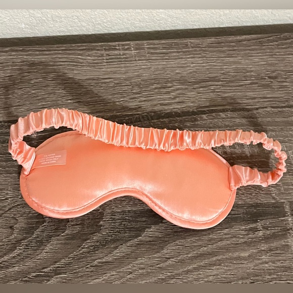 NWOT Clinque Sleep Mask - Picture 2 of 4